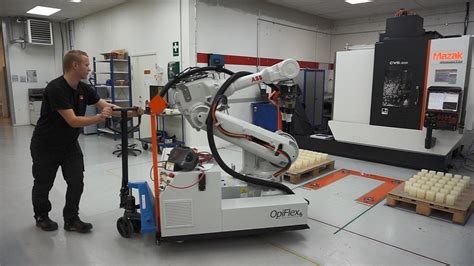 The potential of flexible mobile robots in sheet metal 